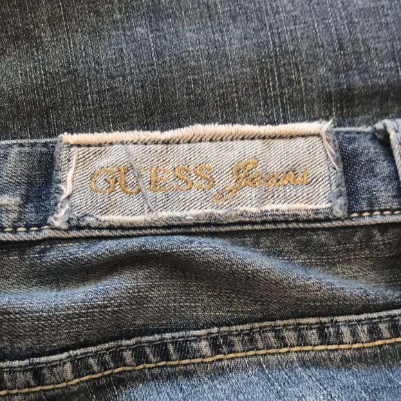 COPY - Guess Jeans - Picture 5 of 9